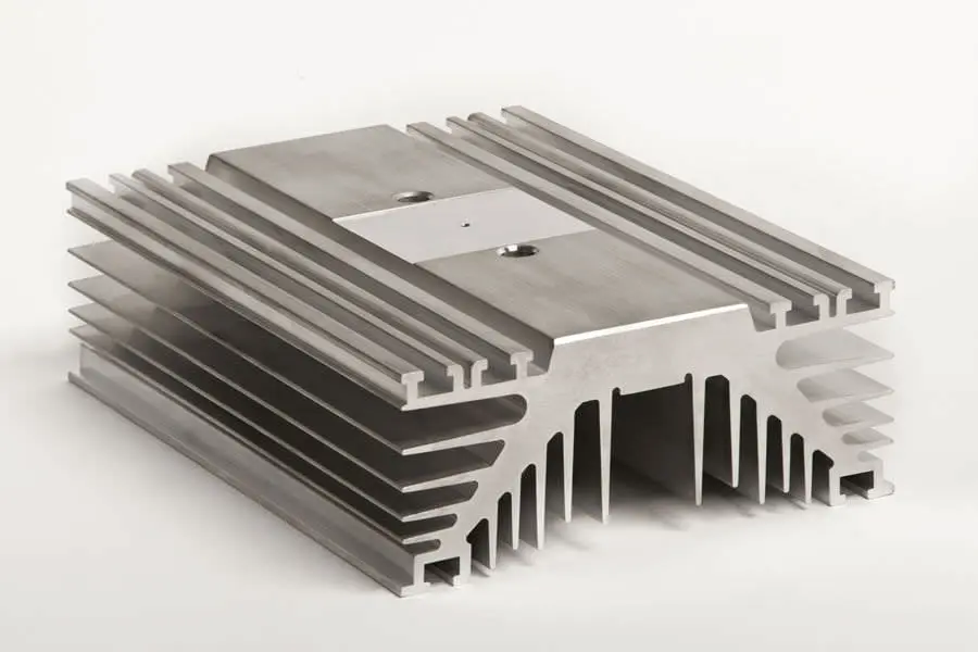 Large scale industrial aluminum heat sink for power inverters